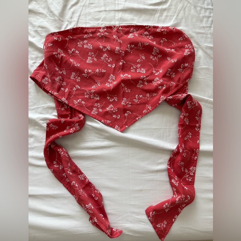 Abercrombie & Fitch Red Floral Scarf Top
